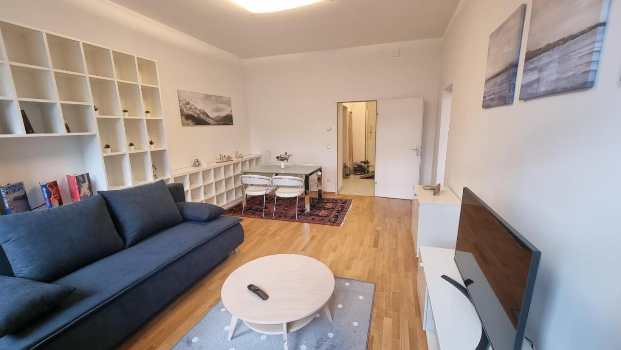 Sunny Apartment Next To Metro 1Br Відень Екстер'єр фото