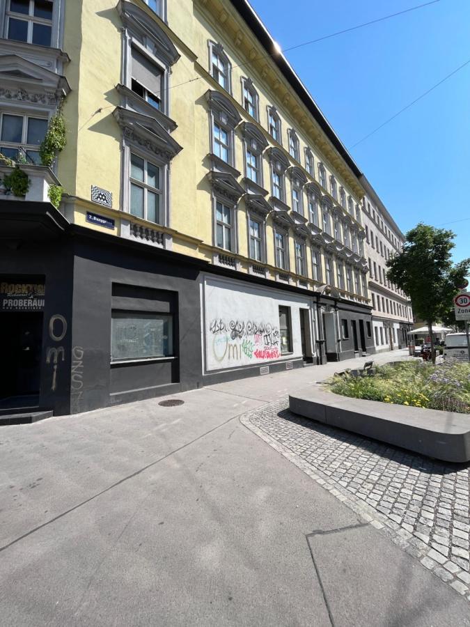 Sunny Apartment Next To Metro 1Br Відень Екстер'єр фото