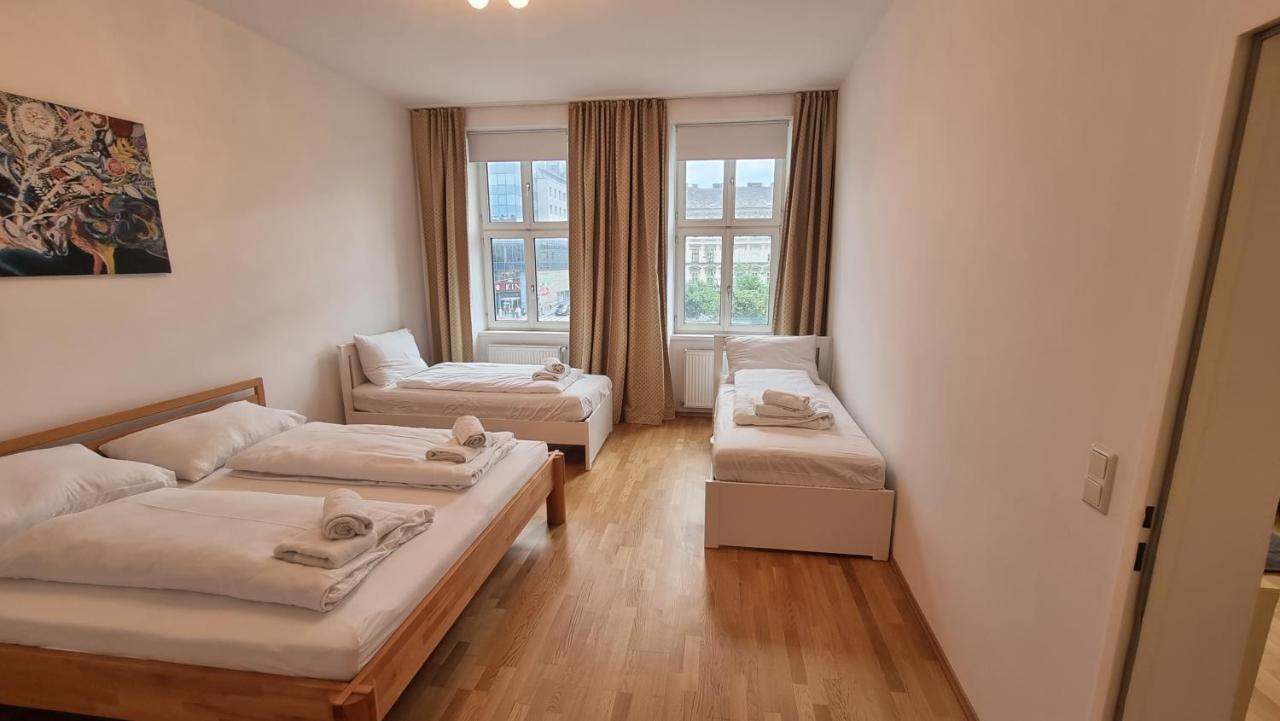 Sunny Apartment Next To Metro 1Br Відень Екстер'єр фото