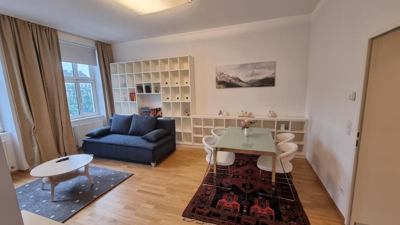 Sunny Apartment Next To Metro 1Br Відень Екстер'єр фото