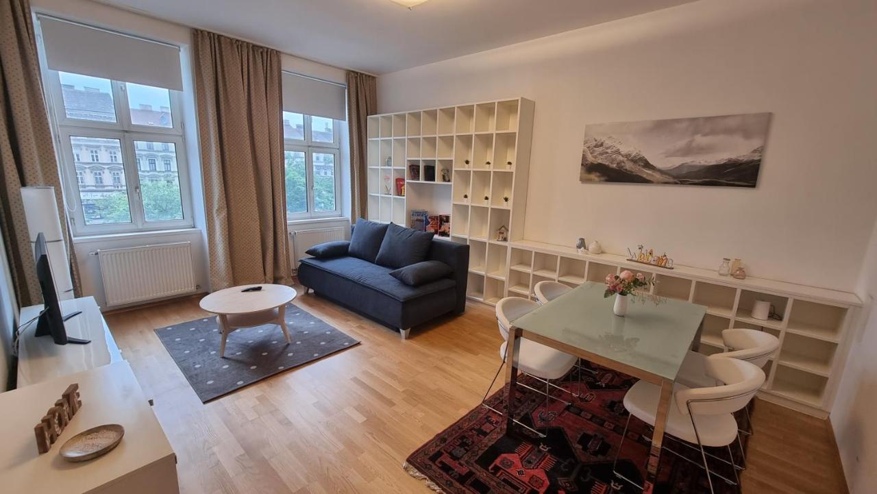 Sunny Apartment Next To Metro 1Br Відень Екстер'єр фото
