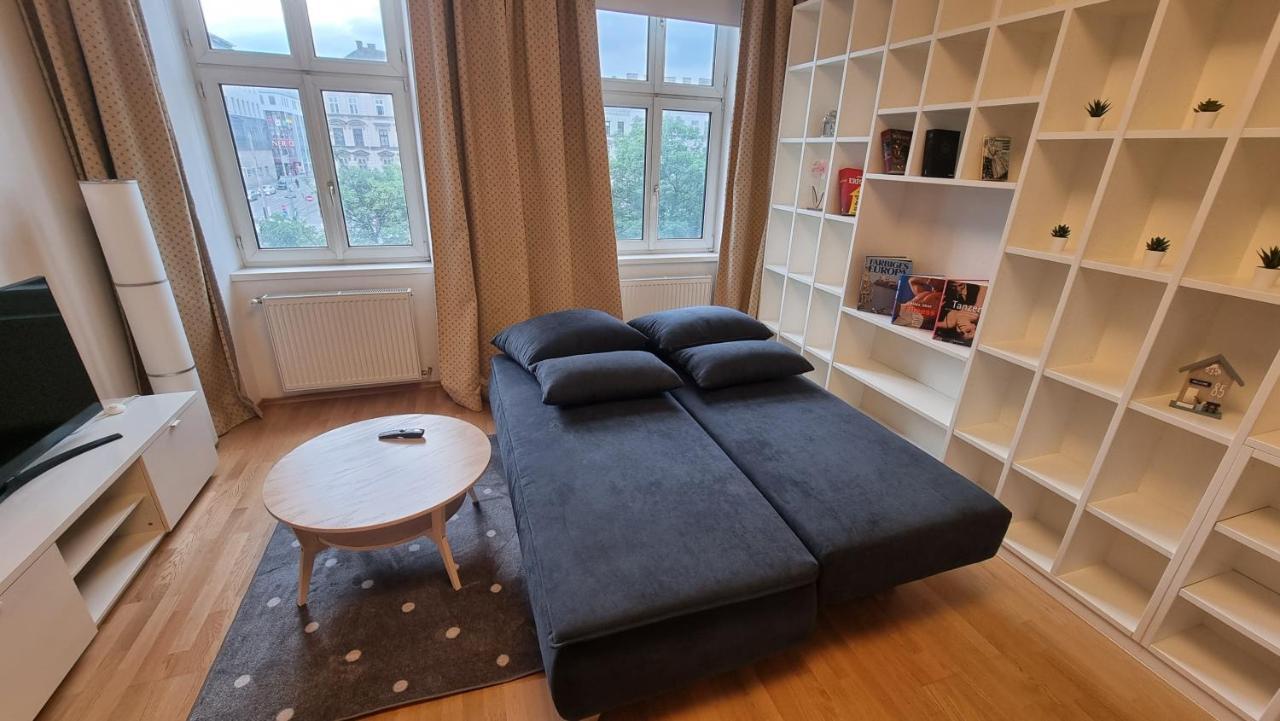 Sunny Apartment Next To Metro 1Br Відень Екстер'єр фото